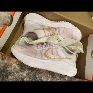 Women’s Nike zoom winflo 8